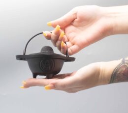 Cast Iron Cauldron with Pentagon 5x9cm
