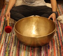 Plain - Huge Vibrational Feet Standing Bowl - 50x20cm - 10.7kg