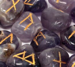 Indian Runes in Pouch - Amethyst