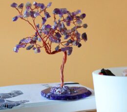 Lrg Gemstone Tree - Amethyst on Natural Agate Base (100 stones)