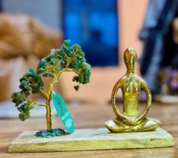 Gemstone Yoga Garden - Padmasana Pose - Green Aventurine - Tilted Tree - 100 chipstones