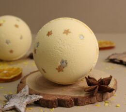 Christmas Star Bath Bomb - Marzipan