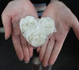 Set of 3 Soap Flower Heart Box - White