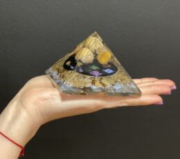 Orgonite Pyramid - Midnight Reiki - 70mm