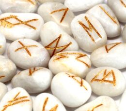 Runes Stone Set in Pouch - White Agate