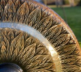 Large Gong in Brown Antique Stand - 80cm - Black - pattern